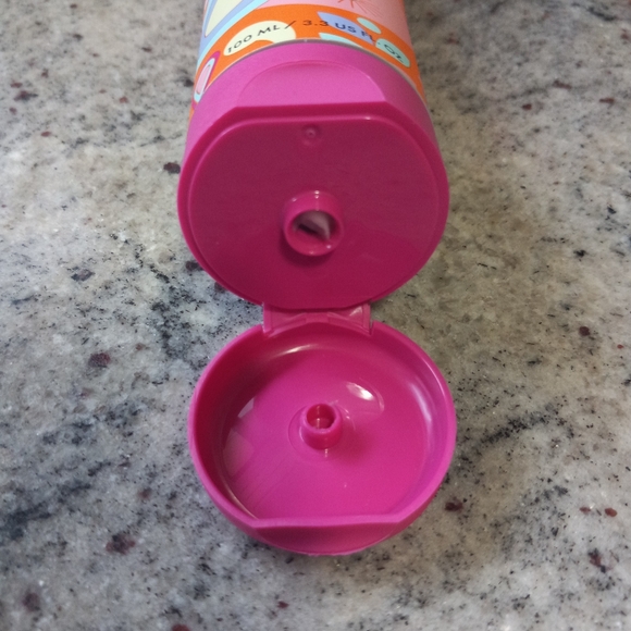 *NEW* Amika Soulfood Nourishing Hair Mask - Picture 4 of 10